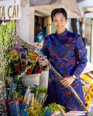 Áo Dài Nam F2 Gấm Họa Tiết Xanh Đỏ - Không Kèm Quần