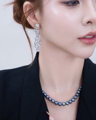 Hoa Tai Elegant Lady