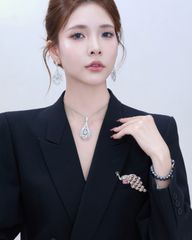 Cài Áo Nữ Meri Graceful Peacock