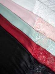 Váy ngủ lụa băng phối ren freesize 45–75kg SM60