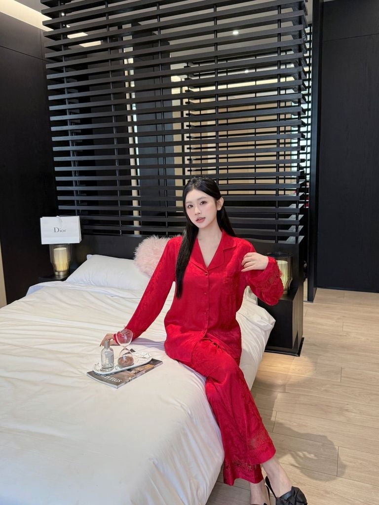 Đồ bộ ngủ pyjama nam nữ Shury Store Home Wear DD21 size 45-95kg phối màu tay dài bộ đôi couple lụa