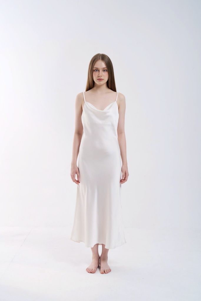 Váy lụa dài 2 dây cổ đổ chất lụa băng mềm mát Shury Store Home Wear 7 màu size M L XL mã 2D02