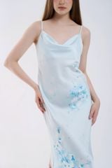 Váy lụa dài 2 dây cổ đổ hoa nhẹ lụa băng mềm mát 112cm Shury Store Home Wear sang trọng 2D04