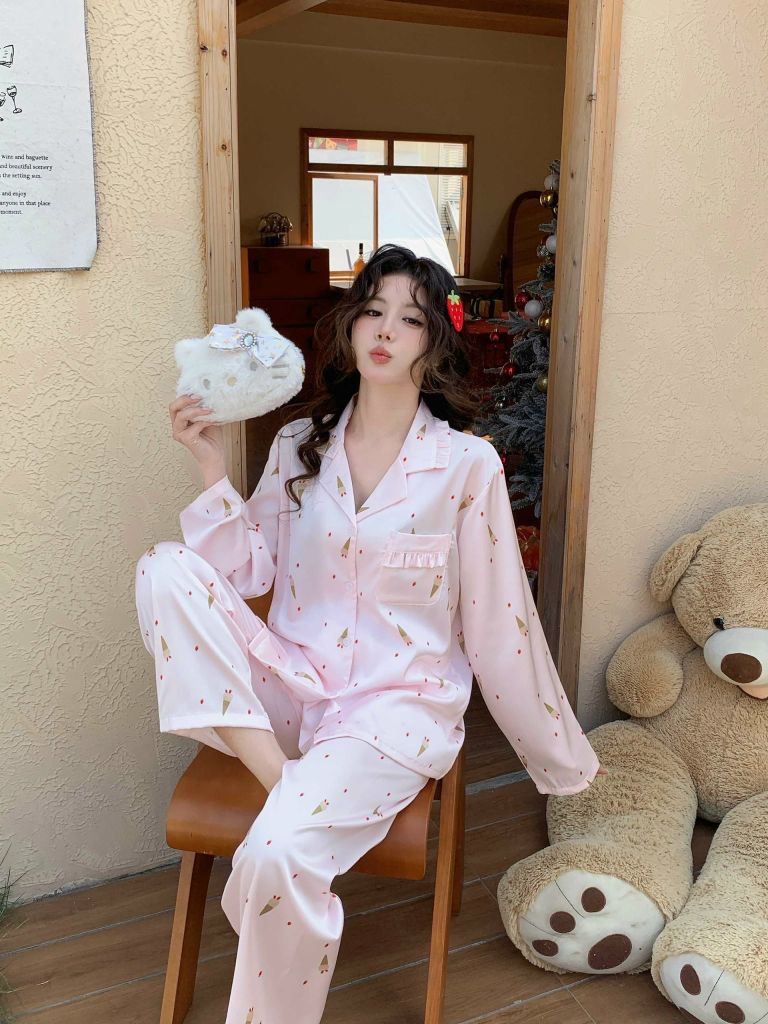 Pyjama lụa dài tay phối ren nhiều họa tiết Shury Store Home Wear TD85 Size M L XL mặc siêu mát mềm