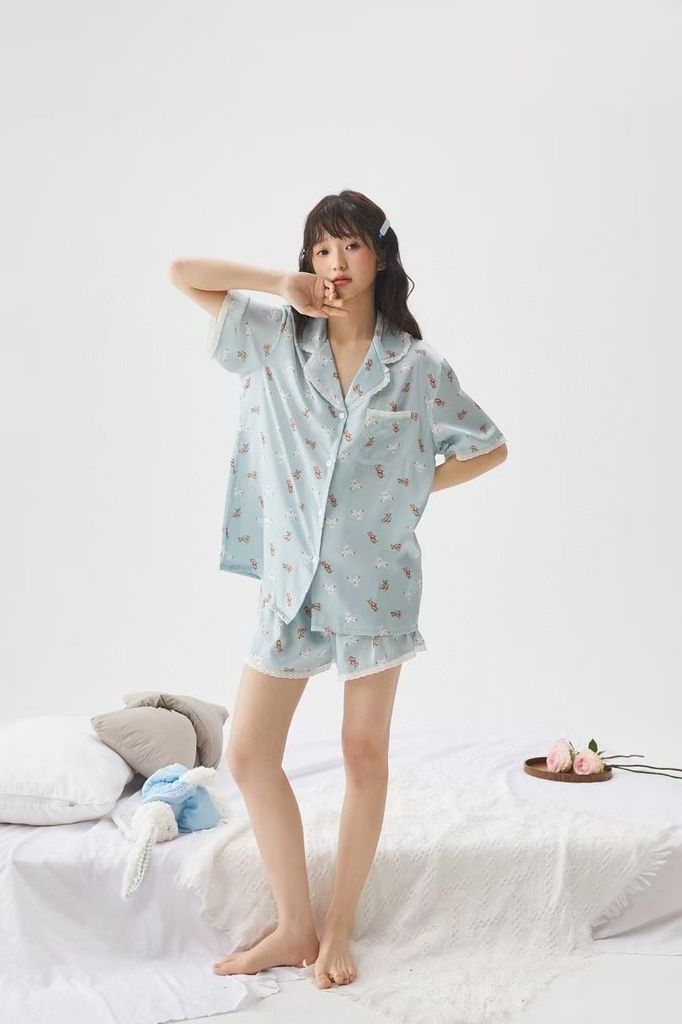 Bộ Pyjama lụa ngắn tay hình gấu dễ thương Shury Store Home Wear NT39 đồ ngủ nữ form rộng thoáng mát