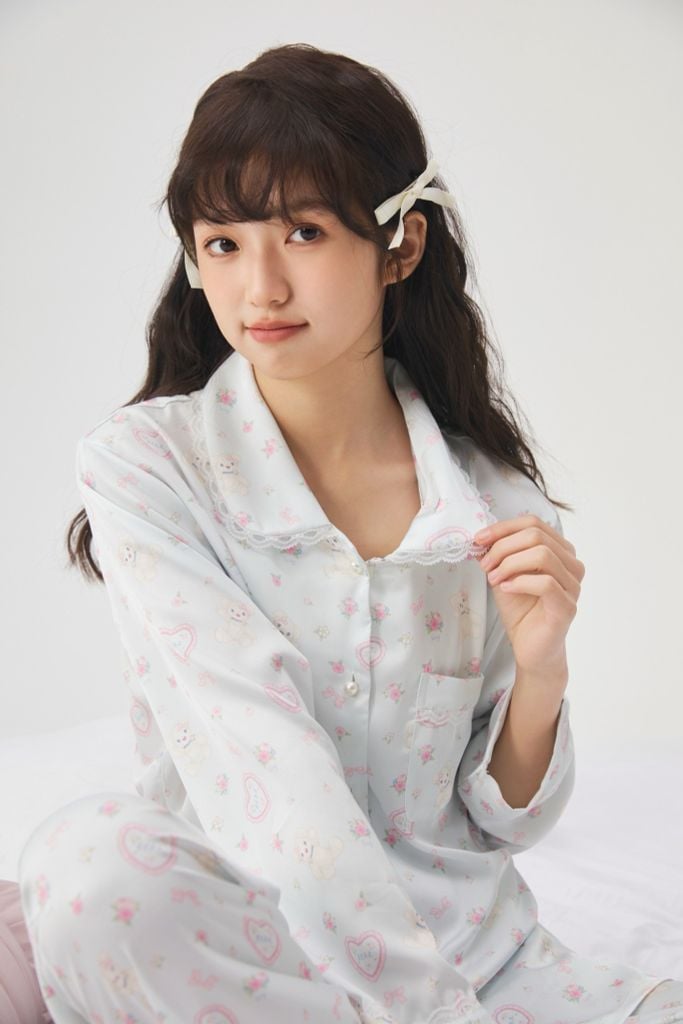Bộ Pijama Dài Lụa Họa Tiết Dễ Thương Shury Store Home Wear TD44 Mềm Mịn, Thoáng Mát, Size M L XL