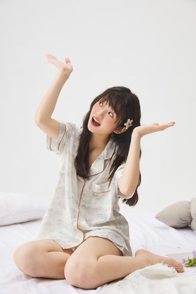 Bộ đồ ngủ lụa in hình đám mây Pyjama NT37 Shury Store Home Wear chất mịn mát size M L XL