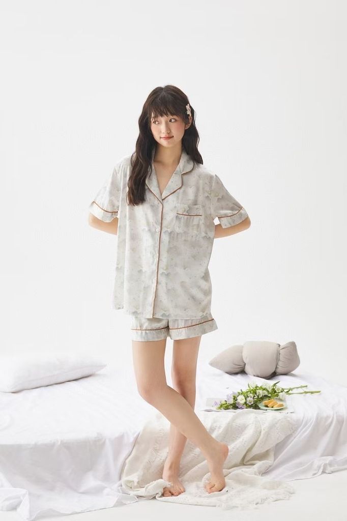 Bộ đồ ngủ lụa in hình đám mây Pyjama NT37 Shury Store Home Wear chất mịn mát size M L XL