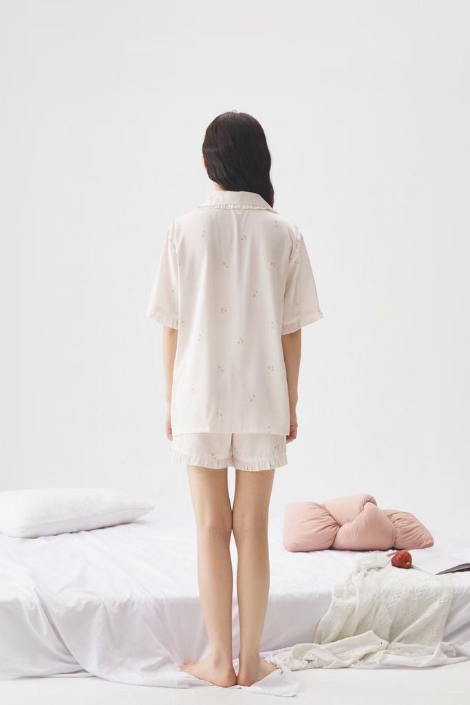 Pyjama 2 Màu Kem Hồng Hình Bông Hoa Shury Store Home Wear Bộ Đồ Ngủ Nữ Ngắn Mát Mịn NT36 Size M L XL