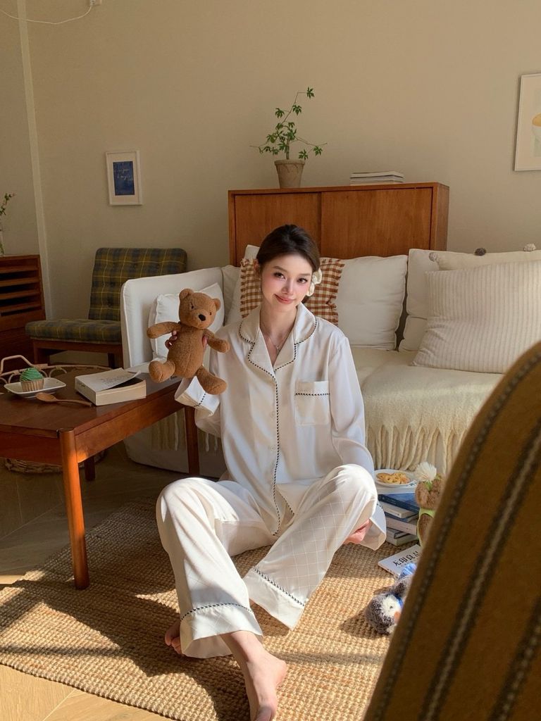 Pyjama Lụa Trắng TD06 Shury Store Home Wear Dài Tay, Thêu Viền, Sang Trọng, Size M L XL