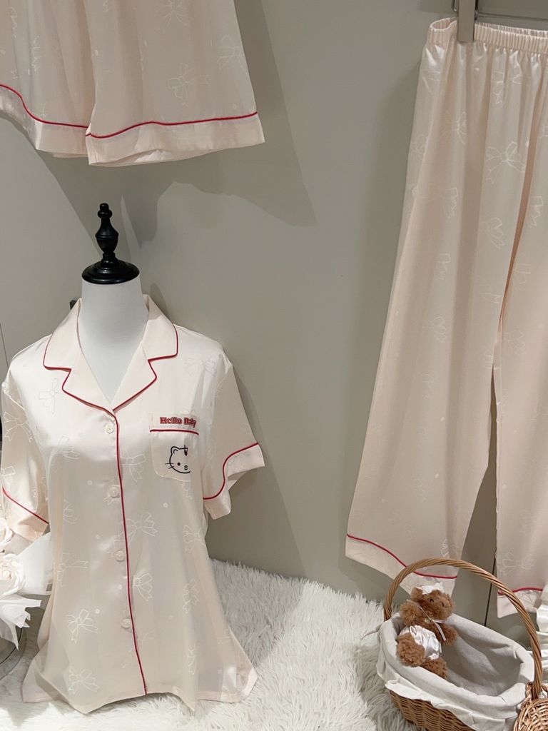 Pyjama Lụa Tay Ngắn Quần Dài Shury Store Home Wear TN37 Tặng Kèm Quần Ngắn Cùng Tone Sang Trọng