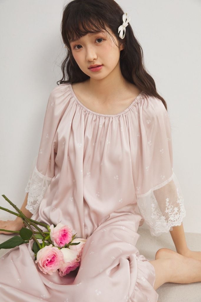 Váy ngủ sơmi lụa nữ Shury Store Home Wear SM38 freesize 45-75kg đầm ngủ dáng dài tay ren ngọt ngào