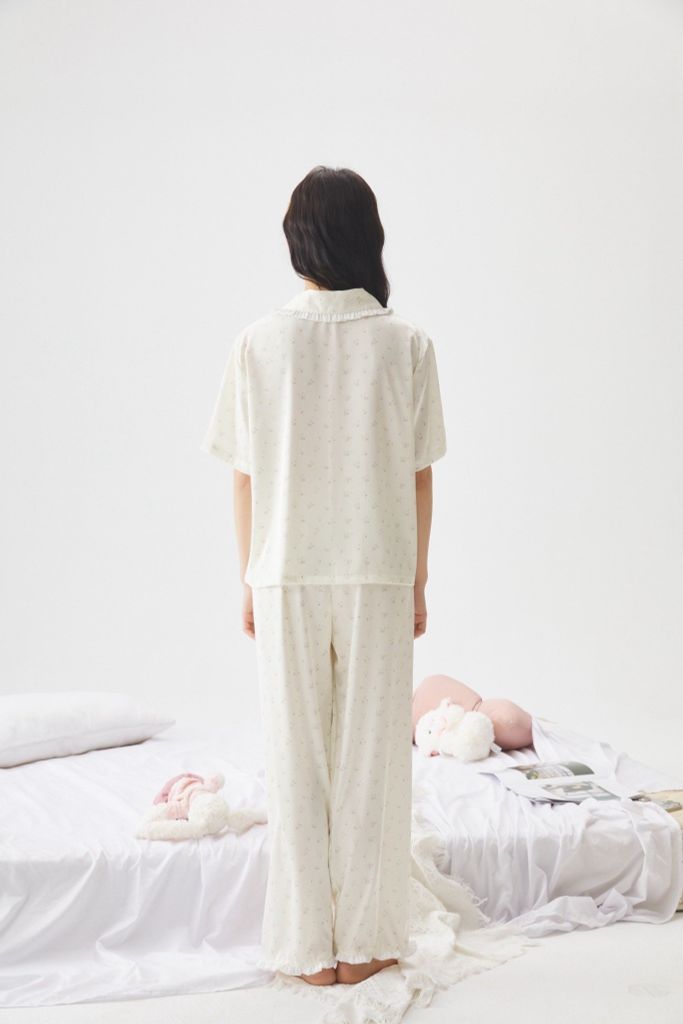 Đồ bộ ngủ nữ pyjama lụa Shury Store Home Wear TN32 tay ngắn quần dài in hoa size 45-75kg mềm mịn mát