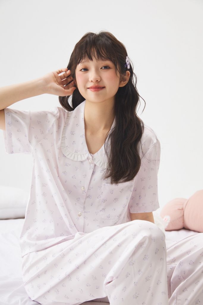 Đồ bộ ngủ nữ pyjama lụa Shury Store Home Wear TN32 tay ngắn quần dài in hoa size 45-75kg mềm mịn mát