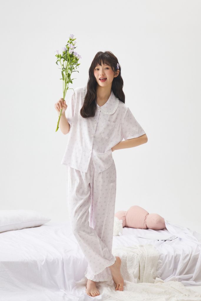 Đồ bộ ngủ nữ pyjama lụa Shury Store Home Wear TN32 tay ngắn quần dài in hoa size 45-75kg mềm mịn mát