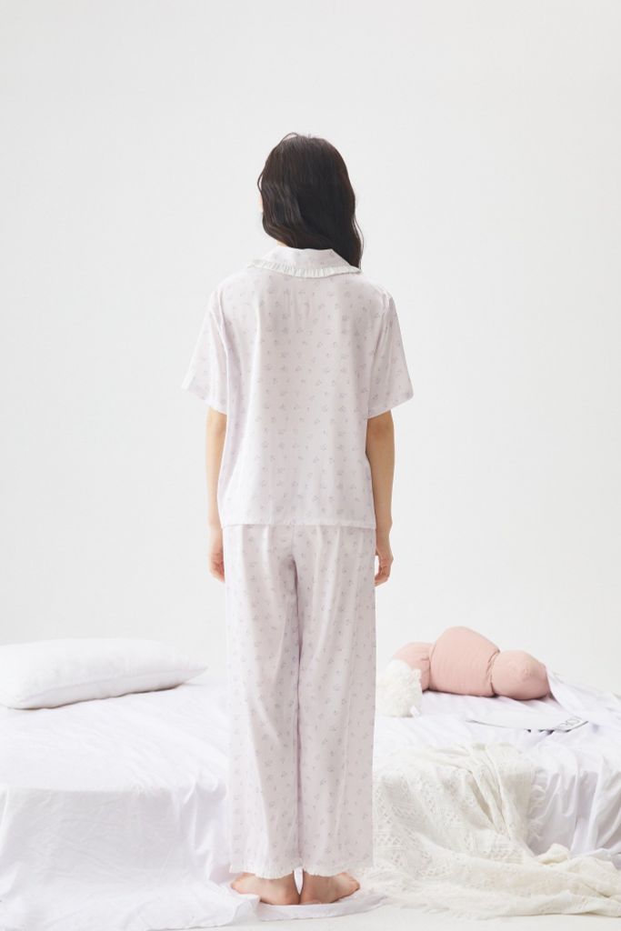 Đồ bộ ngủ nữ pyjama lụa Shury Store Home Wear TN32 tay ngắn quần dài in hoa size 45-75kg mềm mịn mát
