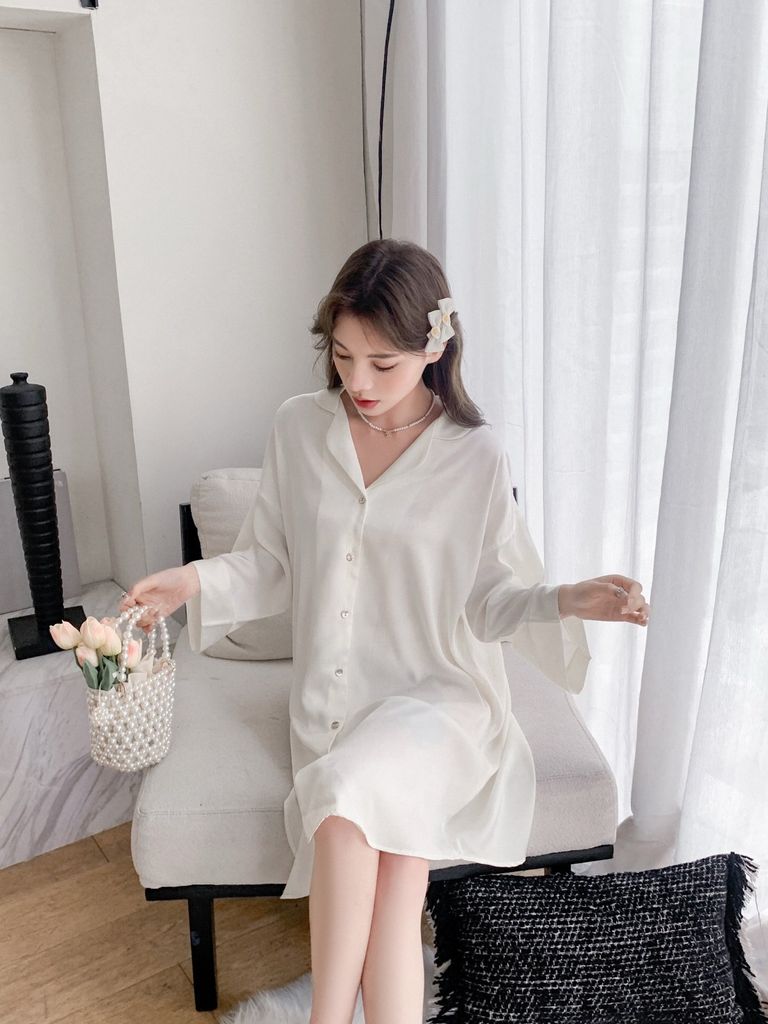 Váy ngủ sơmi lụa Shury Store Home Wear SM57 đầm ngủ lụa freesize in chìm hình Hello Kitty from xuông