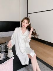 Váy ngủ sơmi lụa Shury Store Home Wear SM57 đầm ngủ lụa freesize in chìm hình Hello Kitty from xuông