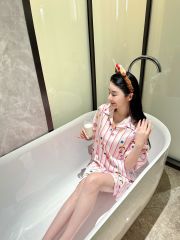 Váy ngủ sơmi lụa nữ Shury Store Home Wear SM25 đầm ngủ freesize in hình mặc nhà suông rộng mềm mại