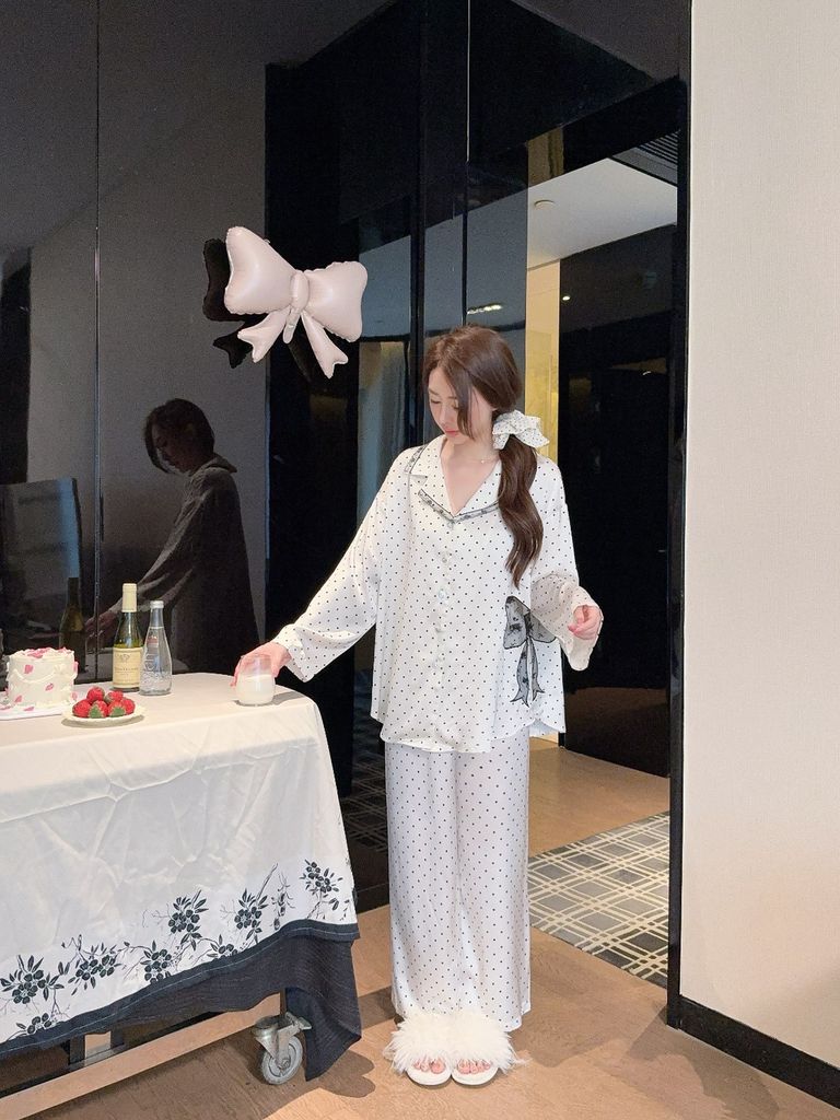 Đồ bộ ngủ nữ pyjama lụa Shury Store Home Wear TD75 tay dài quần dài chấm bi bộ ngủ mặc nhà mềm mát