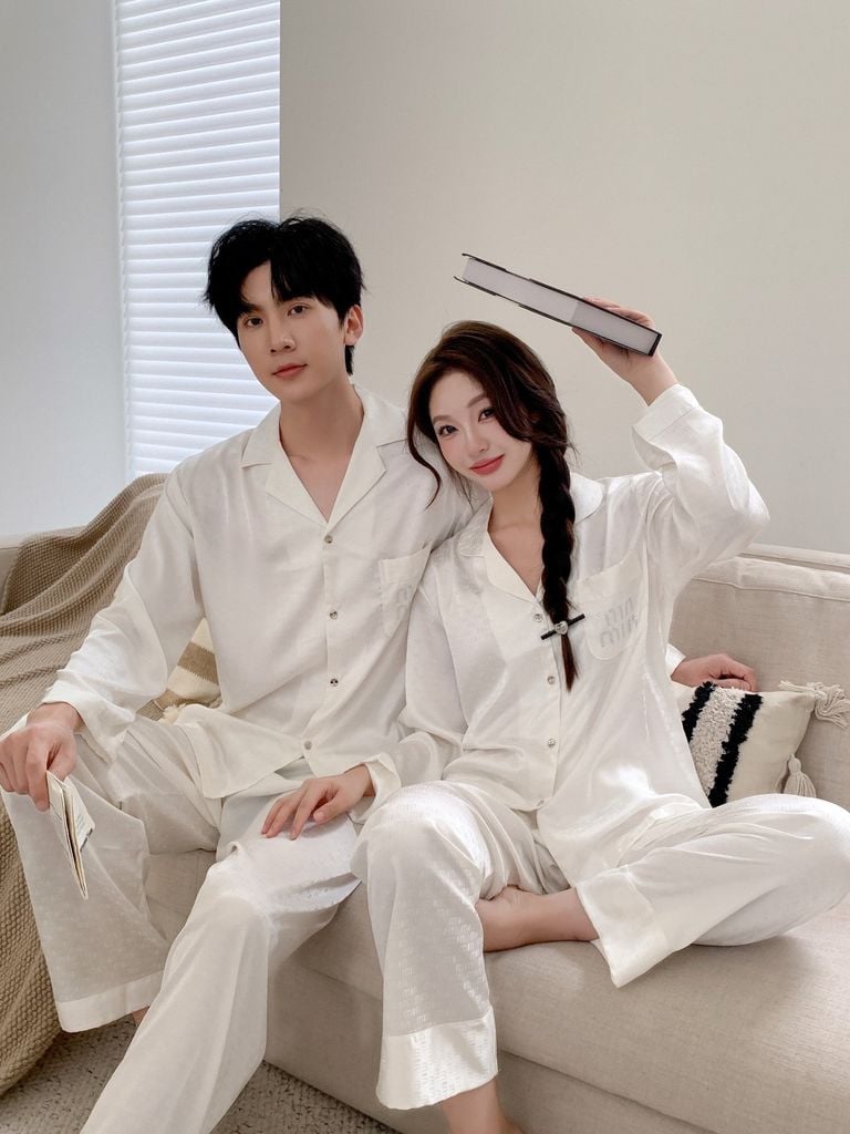 Đồ bộ ngủ pyjama nam nữ Shury Store Home Wear DD14 size 45-95kg màu trắng bộ đôi couple lụa mềm mát