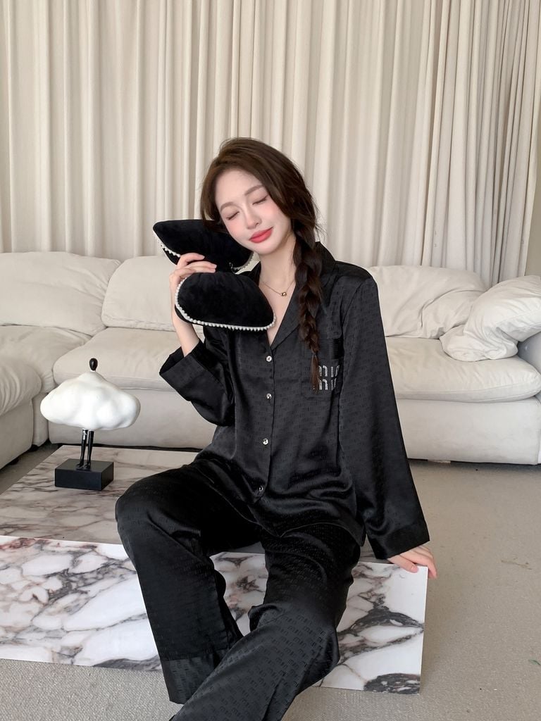 Đồ ngủ pyjama lụa nam nữ Shury Store Home Wear DD34 size 45-95kg tay dài quần dài  bộ đôi couple lụa