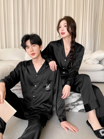 Đồ bộ ngủ pyjama nam nữ Shury Store Home Wear DD21 size 45-95kg màu đen tay dài bộ đôi couple lụa