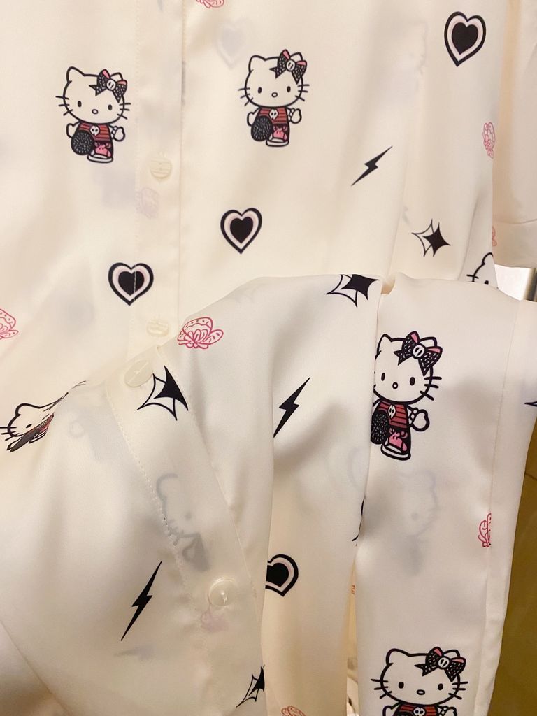 Váy ngủ sơmi lụa nữ Shury Store Home Wear SM22 freesize 45-75kg màu trắng in hình mặc nhà from suông