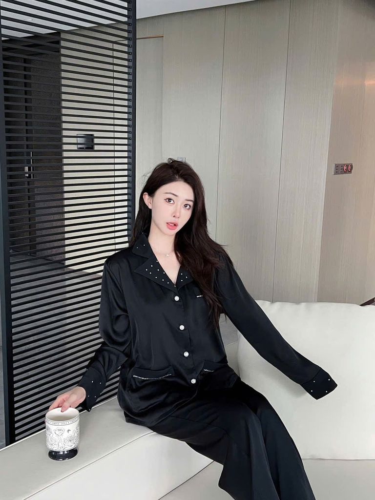 Đồ bộ ngủ nữ pyjama lụa Shury Store Home Wear TD40 bộ ngủ lụa tay dài quần dài màu đen size 45-75kg