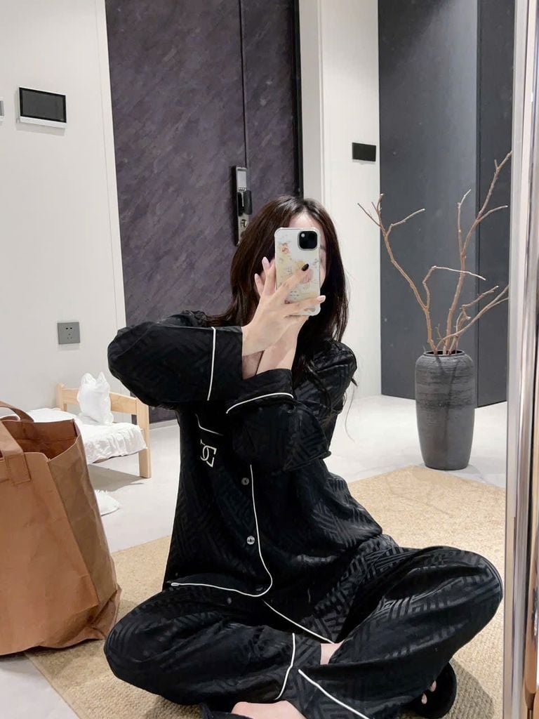 Đồ ngủ pyjama lụa nam hoặc nữ Shury Store Home Wear DD59 size 45-95kg bộ đôi couple tay dài quần dài