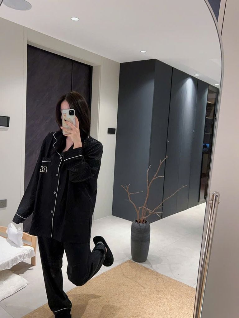 Đồ ngủ pyjama lụa nam hoặc nữ Shury Store Home Wear DD59 size 45-95kg bộ đôi couple tay dài quần dài