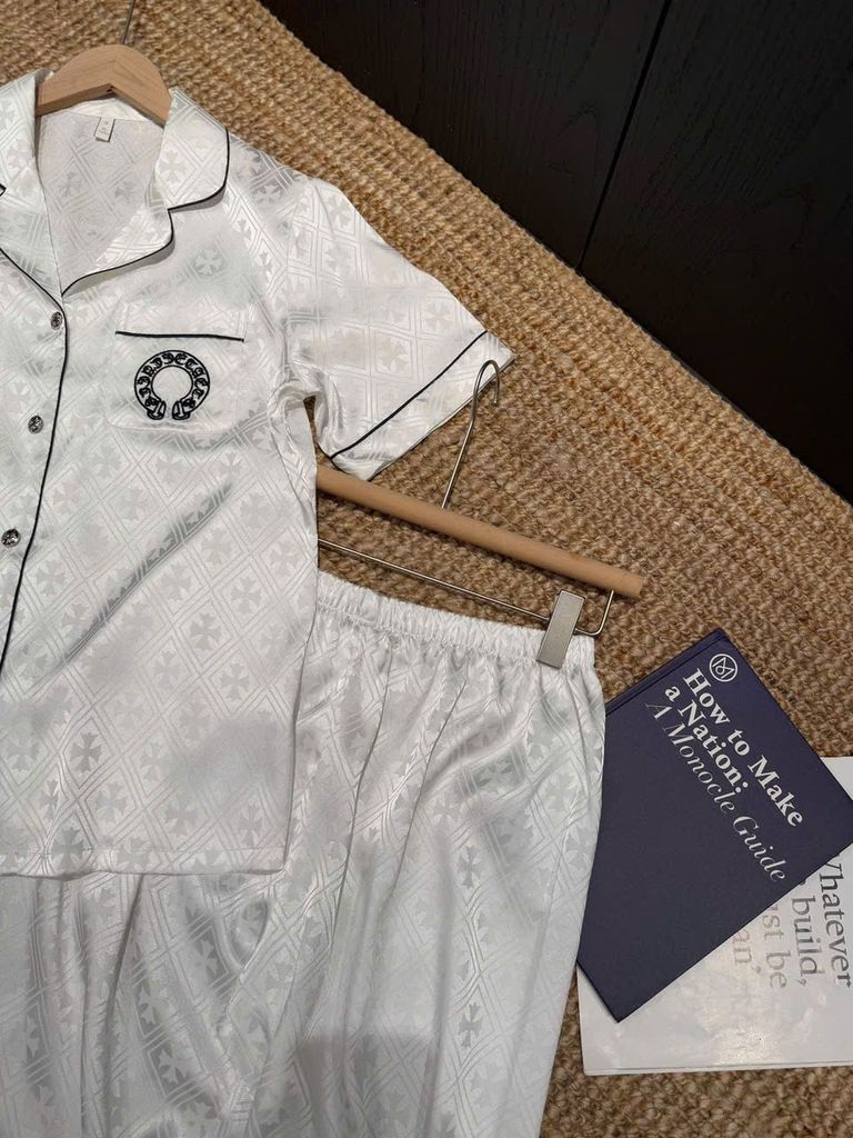 Đồ ngủ pyjama lụa nam hoặc nữ Shury Store Home Wear CND3 size 45-95kg màu trắng bộ đôi lụa couple