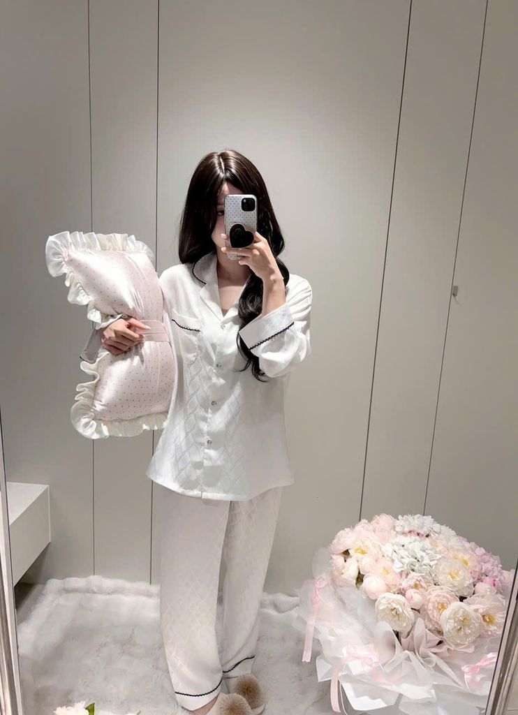 Đồ bộ ngủ nữ pyjama lụa Shury Store Home Wear TD07 tay dài quần dài hoạ tiết in chìm mặc nhà mềm mát