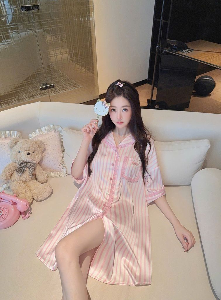 Váy ngủ lụa Shury Store Home Wear SM36 đầm sơ mi freesize in sọc pastel dài 90cm màu xanh hồng