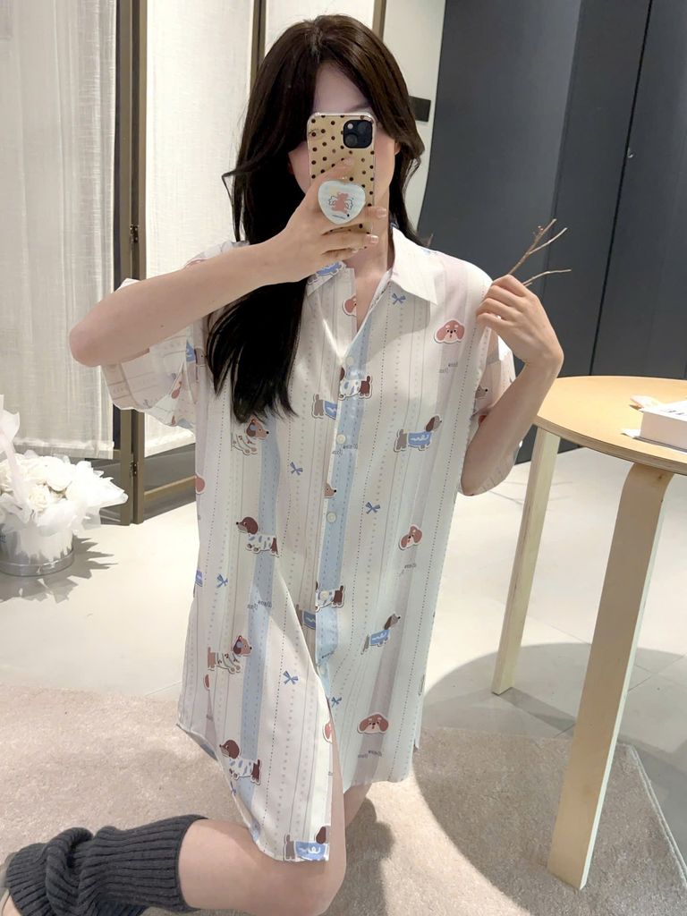 Váy ngủ sơmi lụa nữ Shury Store Home Wear SM22 freesize 45-75kg màu trắng in hình mặc nhà from suông