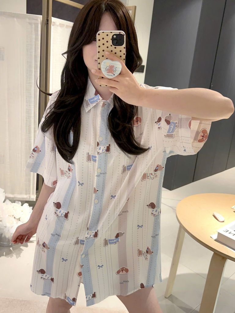 Váy ngủ sơmi lụa nữ Shury Store Home Wear SM22 freesize 45-75kg màu trắng in hình mặc nhà from suông