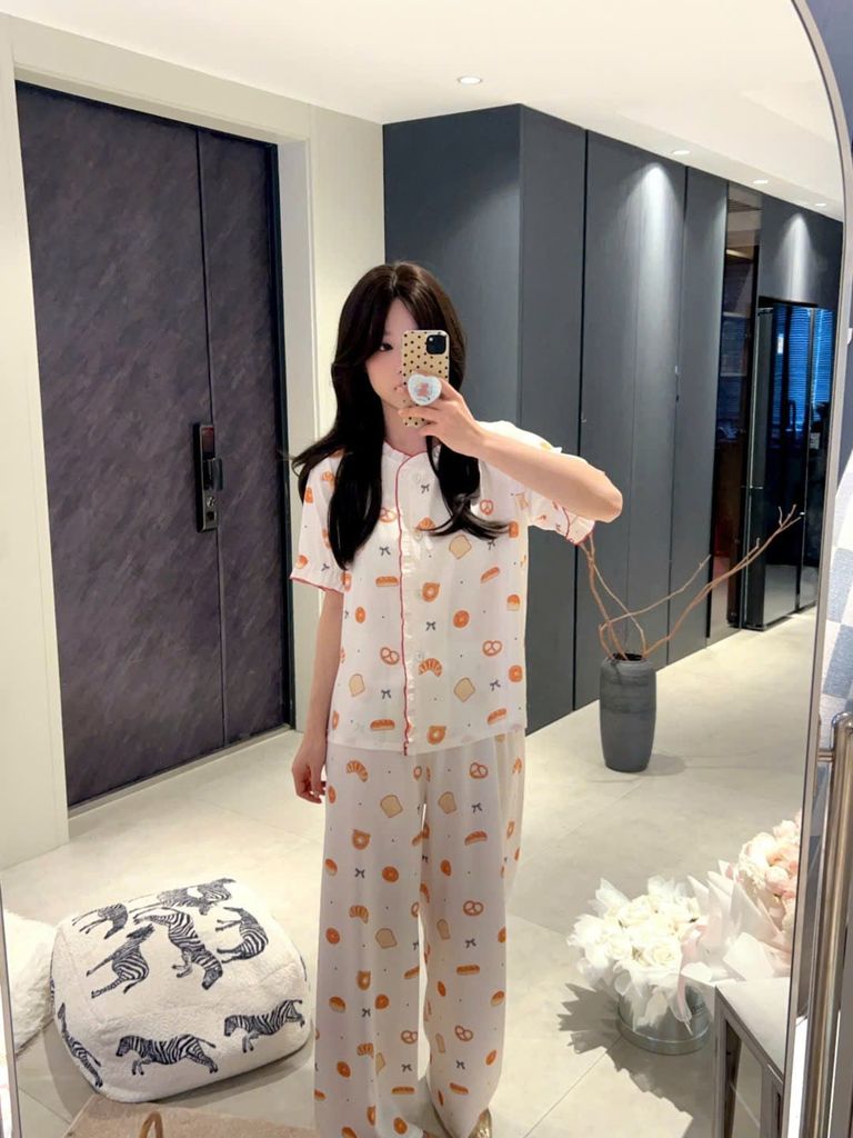 Đồ bộ ngủ nữ pyjama lụa Shury Store Home Wear TN25 tay ngắn quần dài in hoạ tiết size 45-75kg mềm