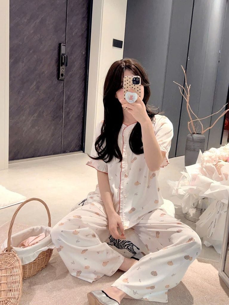 Đồ bộ ngủ nữ pyjama lụa Shury Store Home Wear TN25 tay ngắn quần dài in hoạ tiết size 45-75kg mềm
