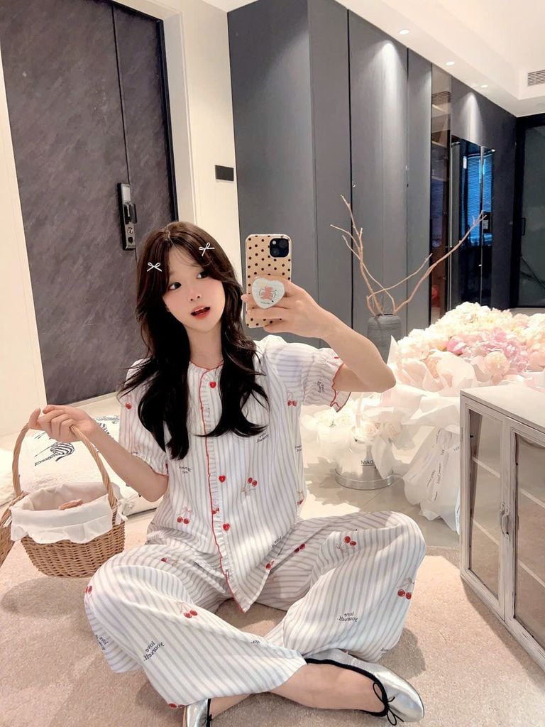 Đồ bộ ngủ nữ pyjama lụa Shury Store Home Wear TN25 tay ngắn quần dài in hoạ tiết size 45-75kg mềm