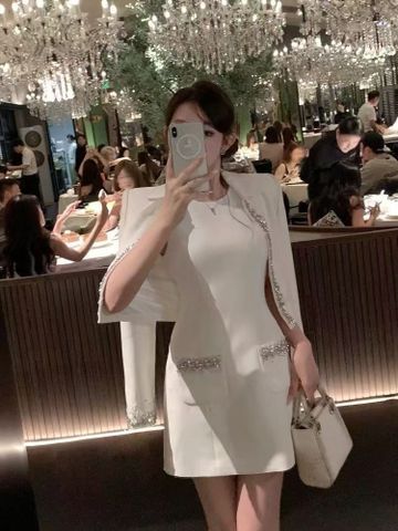 Set Trắng Đính Đá Cao Cấp