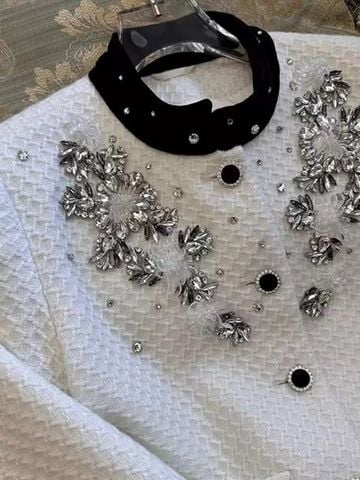 Khoác Trắng Đính Đá Cao Cấp