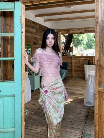 Set Áo Ren Hồng + Chân Váy Lụa