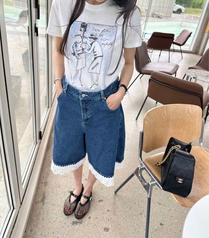 Quần Jean Lửng Phối Ren Trắng