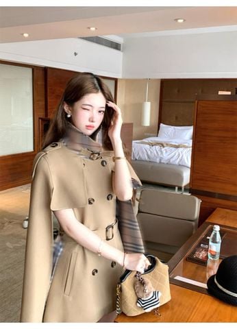 Khoác Nâu Cánh Dơi