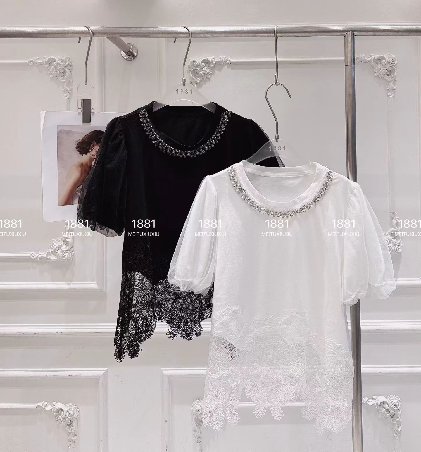 Áo Thun Phối Ren Vạt Dưới