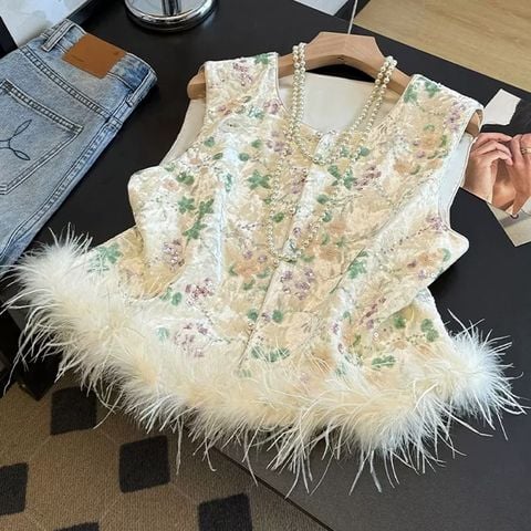 Áo Trắng Hoạ Tiết Viền Lông