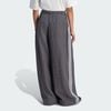  Quần nỉ ống suông adidas Checks Trouser Nữ - LD5340 