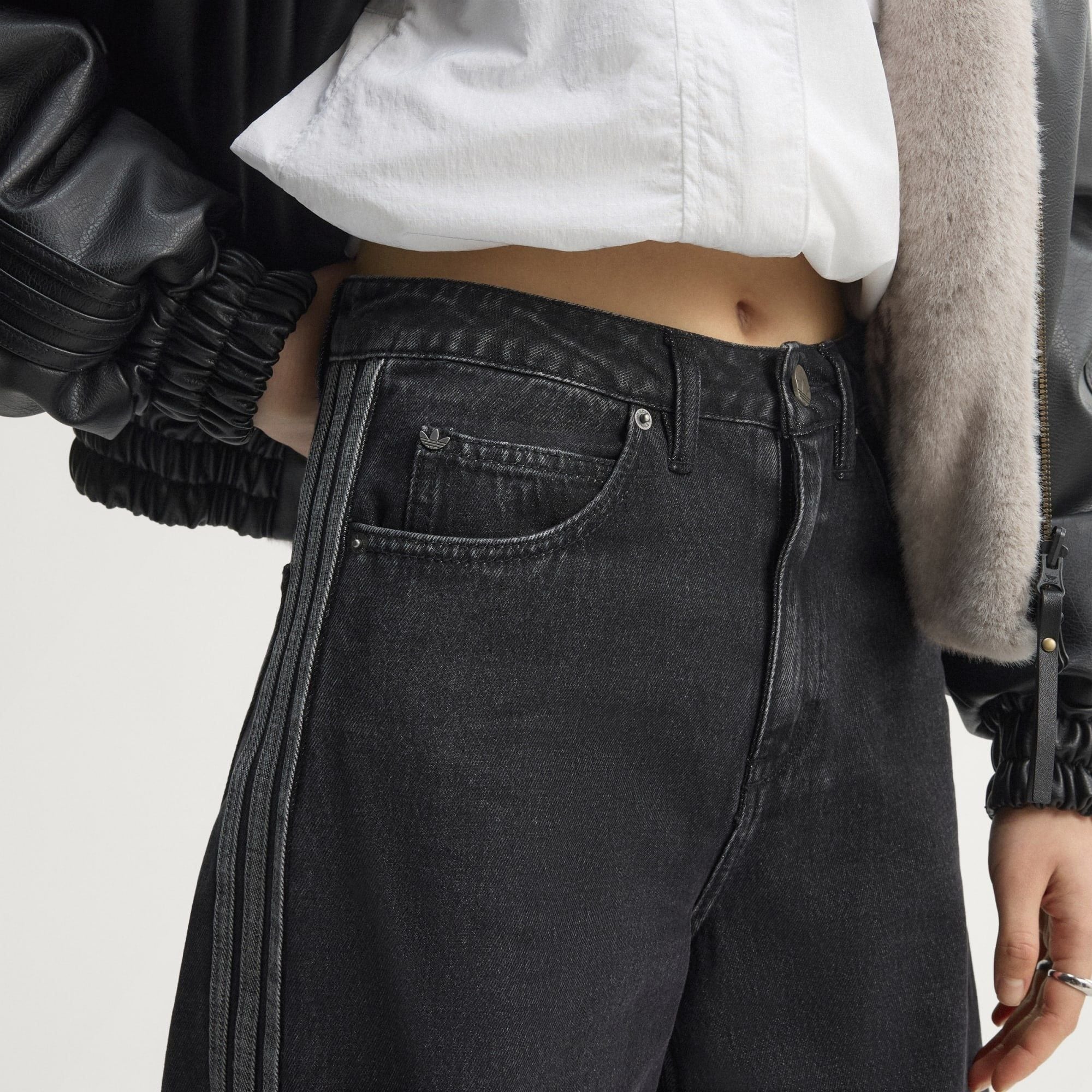  Quần bò ống rộng adidas Denim Pant Nữ - KQ6469 