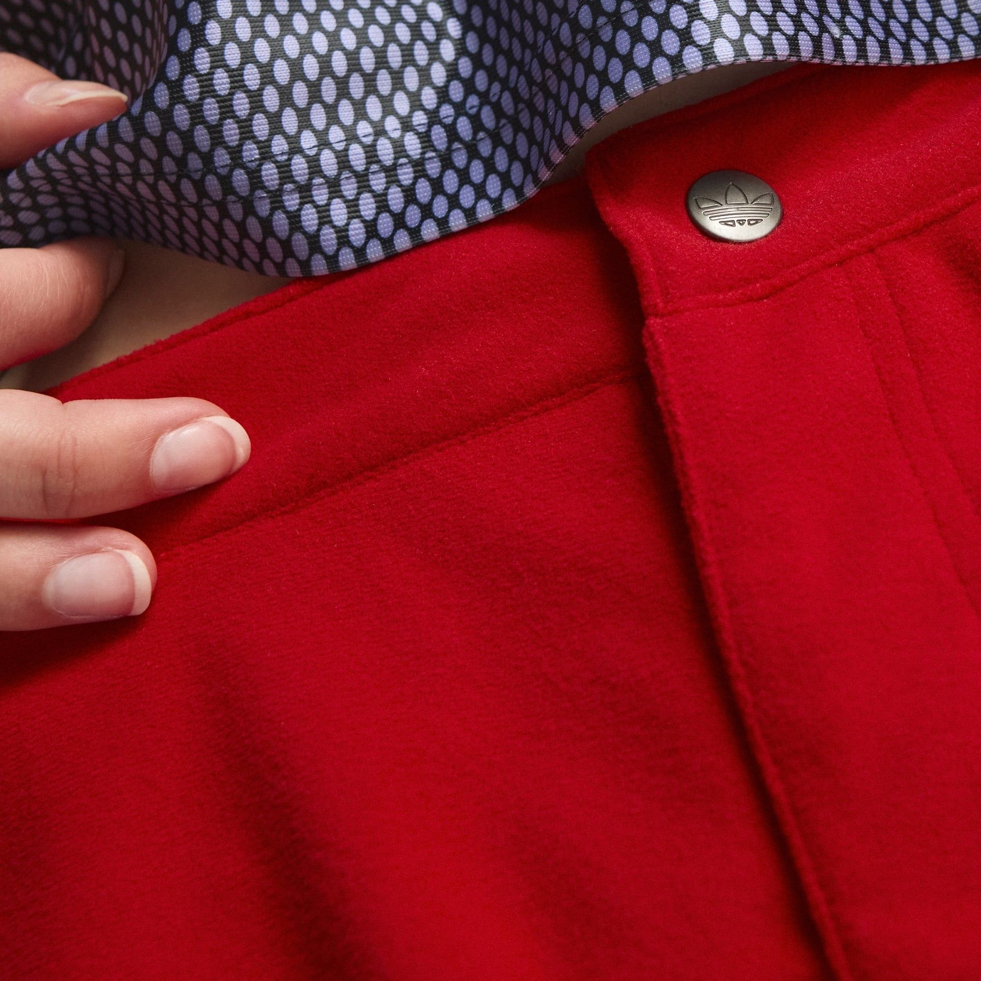  Quần nỉ adidas Trackpant Nữ - JY2390 