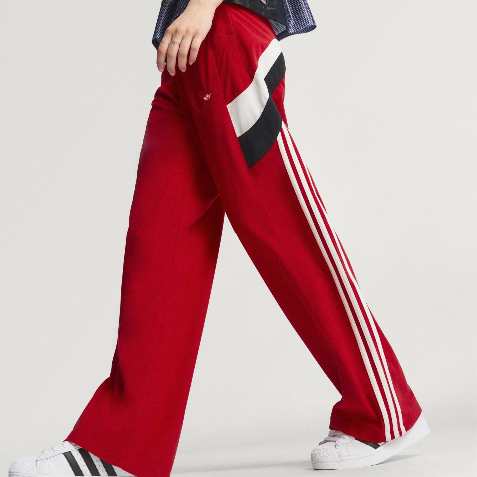  Quần nỉ adidas Trackpant Nữ - JY2390 